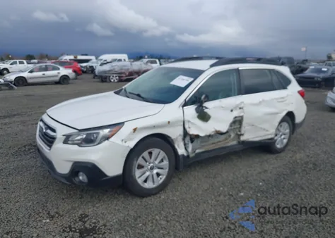2019 Subaru Outback 2.5I Premium из США, поврежденный, VIN 4S4BSAFC1K3364208